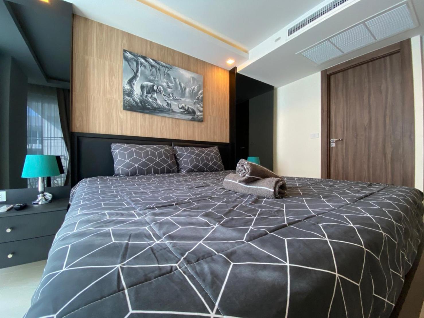Grand Avenue Suites X Monthstayz Thailand Pattaya Exteriér fotografie
